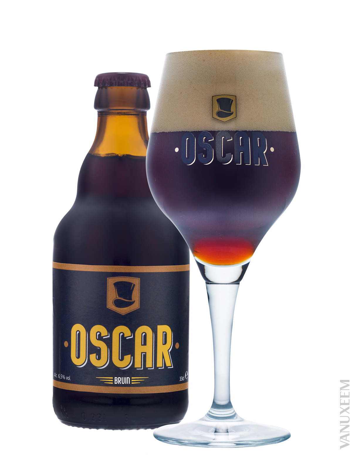 OSCAR_Brune_33cl.jpg